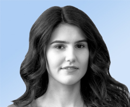 Headshot of Hannah Phelps