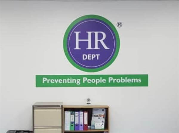 hr signs